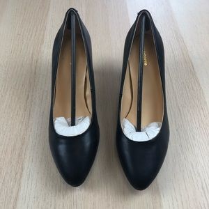 Liz Claiborne LC Joelle Navy Classic Pumps Sz 8